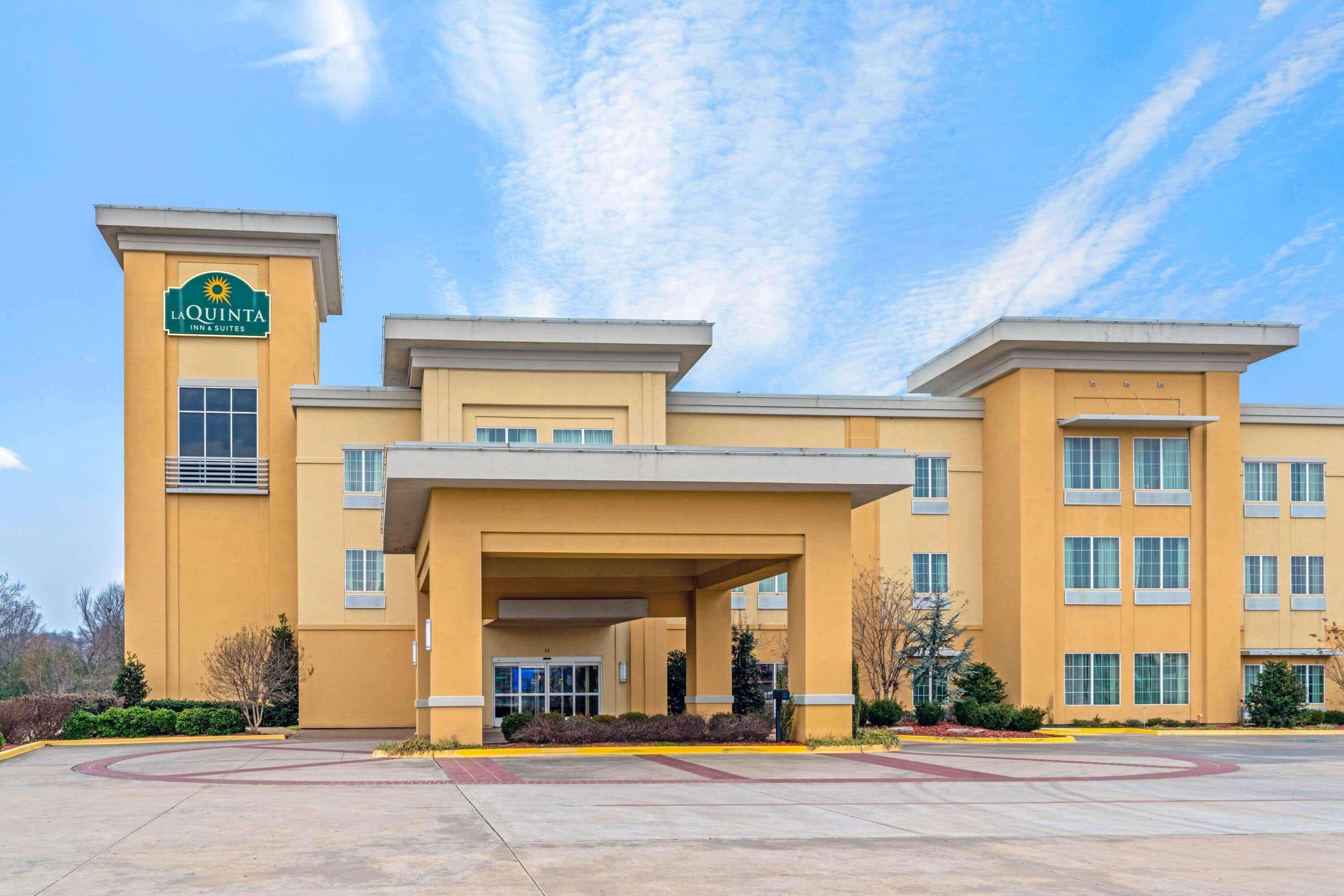 La Quinta By Wyndham Muskogee Hotel Exterior photo